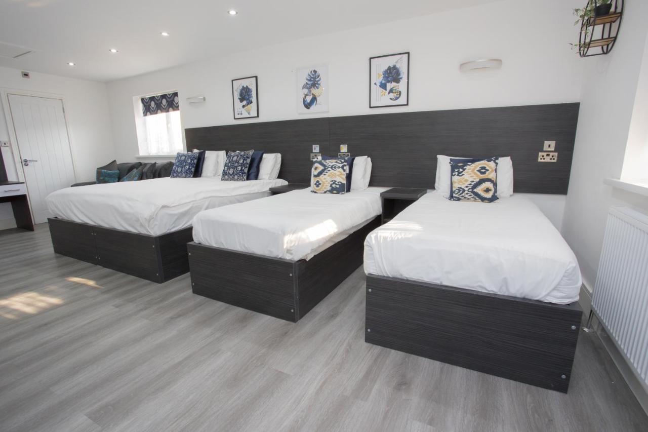 Legoland Heathrow Windsor Apartment Hotel Slough Exterior photo